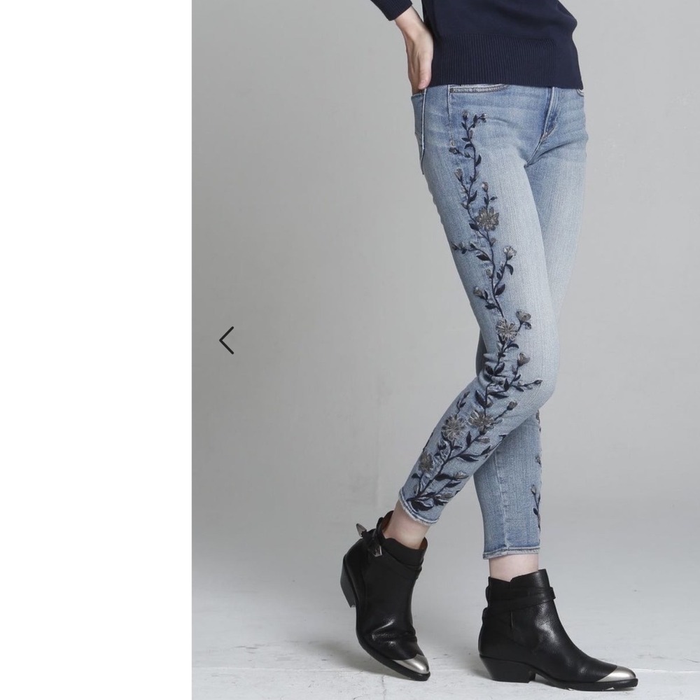 Driftwood Jackie Floral Embroidered Skinny Jeans‎ Light Wash Blue Size 26
